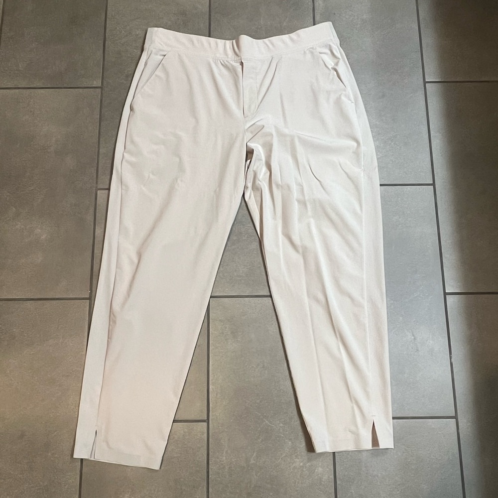 Athleta Brooklyn ankle pant, khaki size 16, great condition!